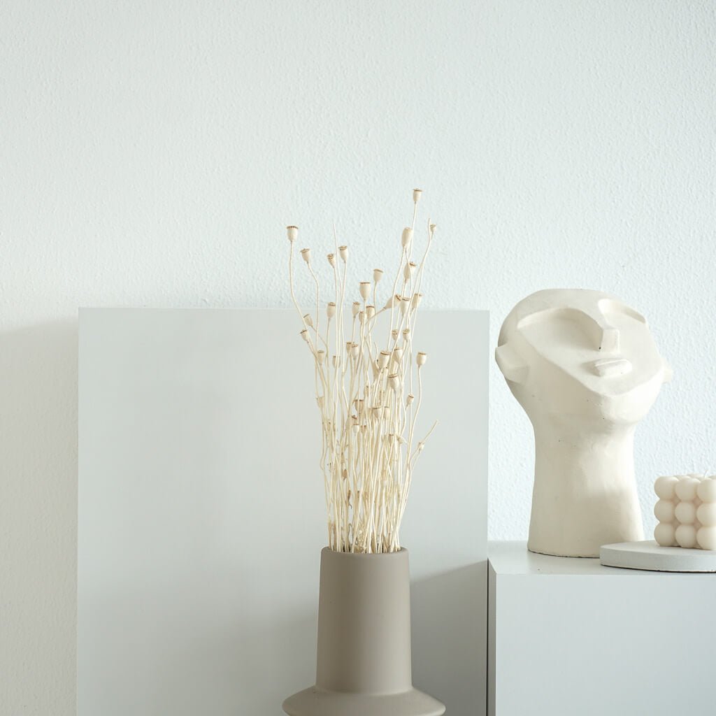 Skandinavische Eleganz: Der Natürliche Charme des Trockenblumen-Brautstraußes